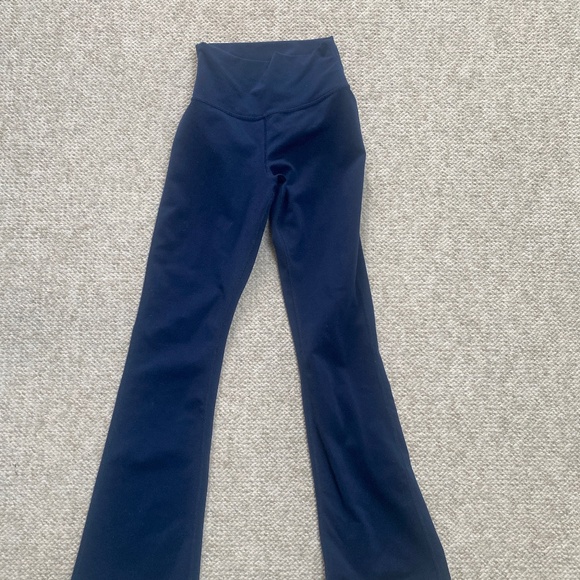 Alo bootcut legging - Picture 1 of 2